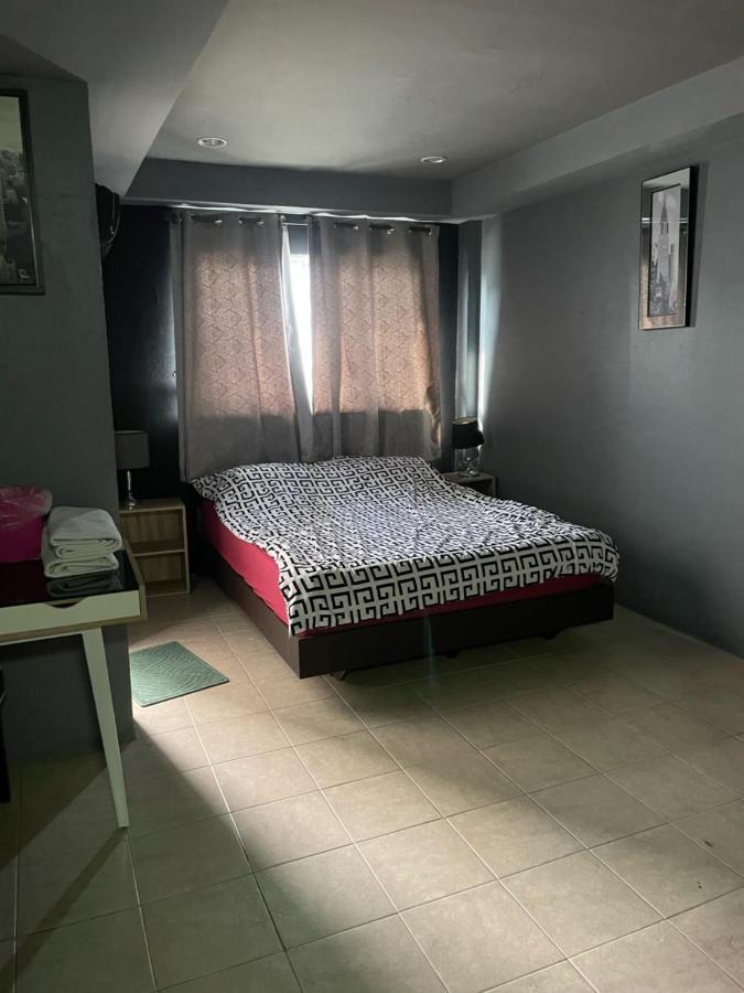 Happy Apple Guesthouse Паттая Екстер'єр фото